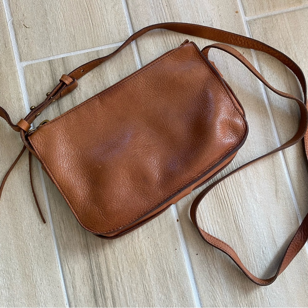 Madewell • Simple Crossbody leather purse